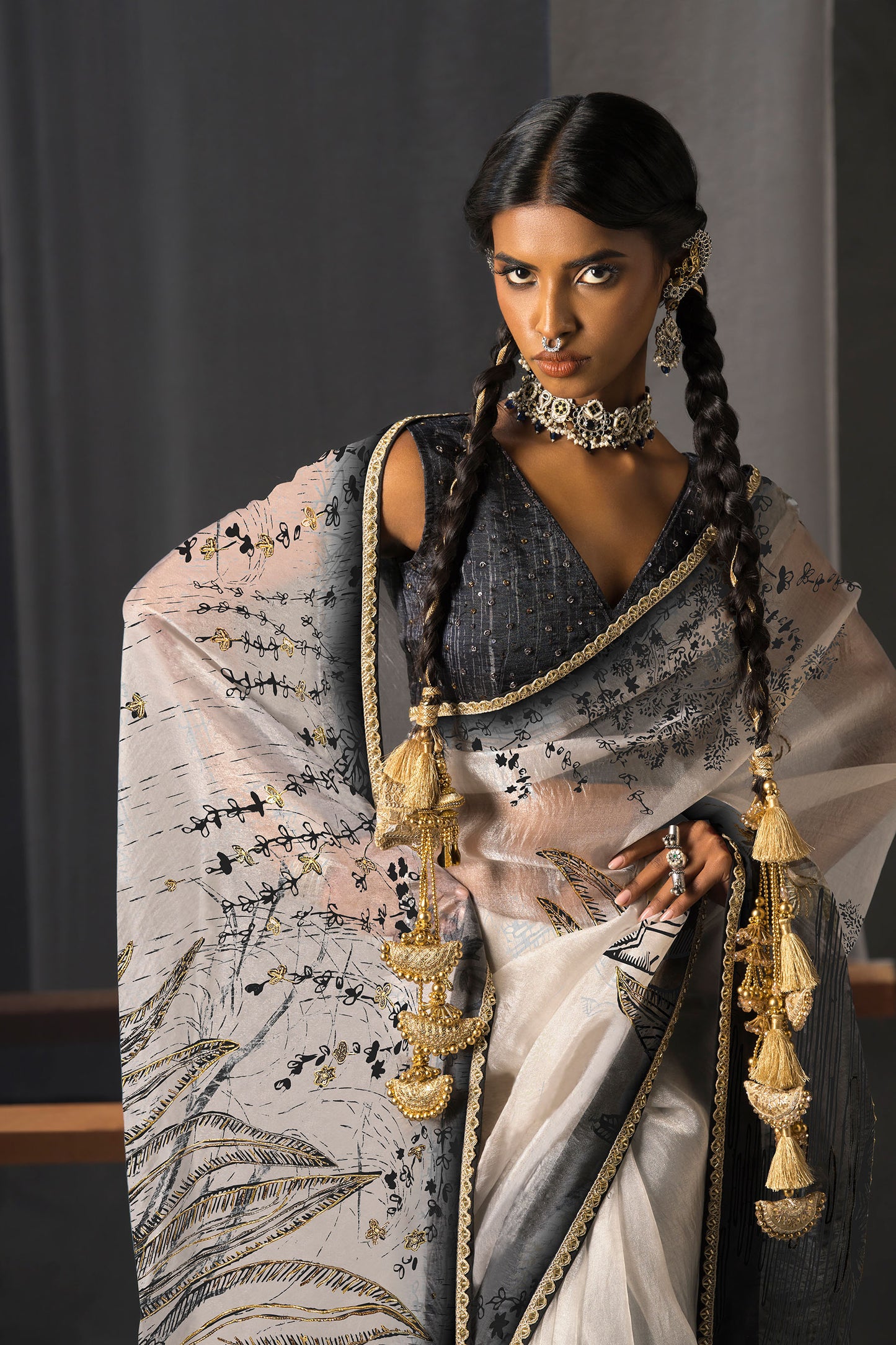 Elegant Black & White Tissue Saree - Modern Floral Line-Art Print