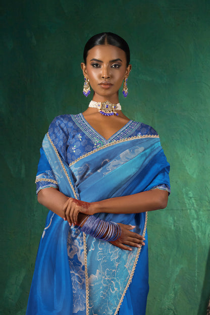 Saachi Subtle Floral Motif Print Saree - Royal Blue