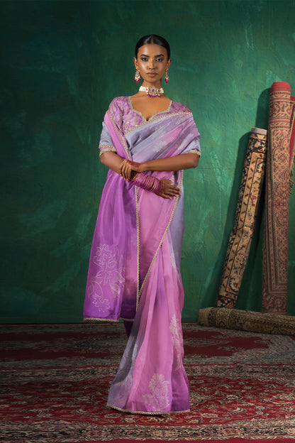 Saachi Subtle Floral Motif Print Saree